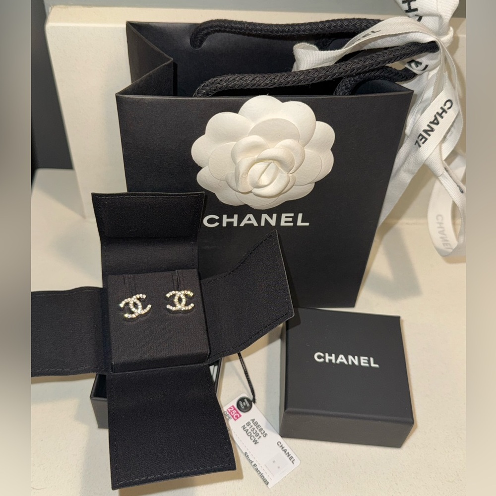 CHANEL EARRINGS
